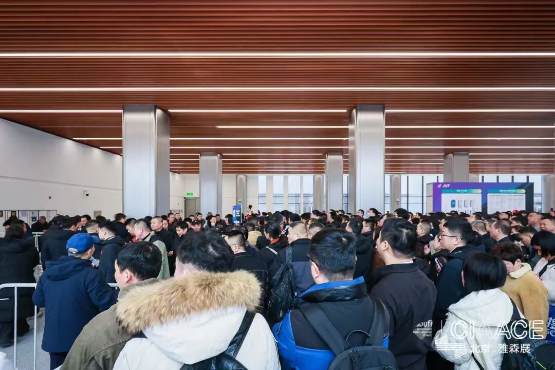 CIAACE 2026 Exhibition Update | Yasn Beijing Exhibition Officially Opens – Packed with People, New Products, and Busy Orders!
