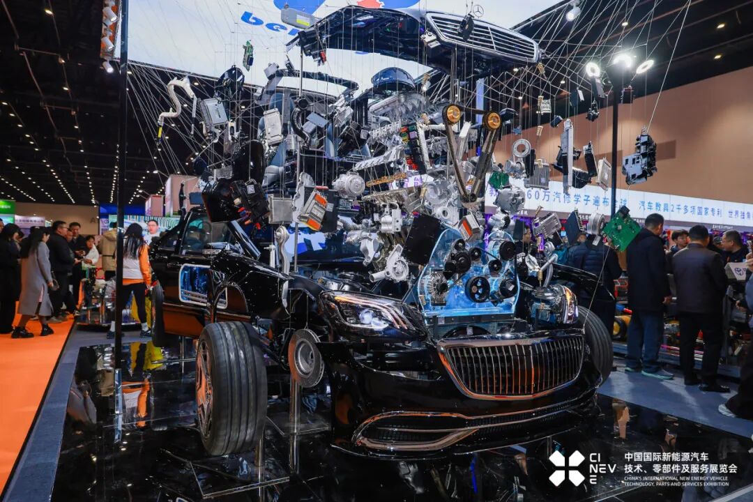 CINEVE |  New Energy Vehicle Repair Transformed: Auto Industry Moves Beyond Experience to a Precision Era