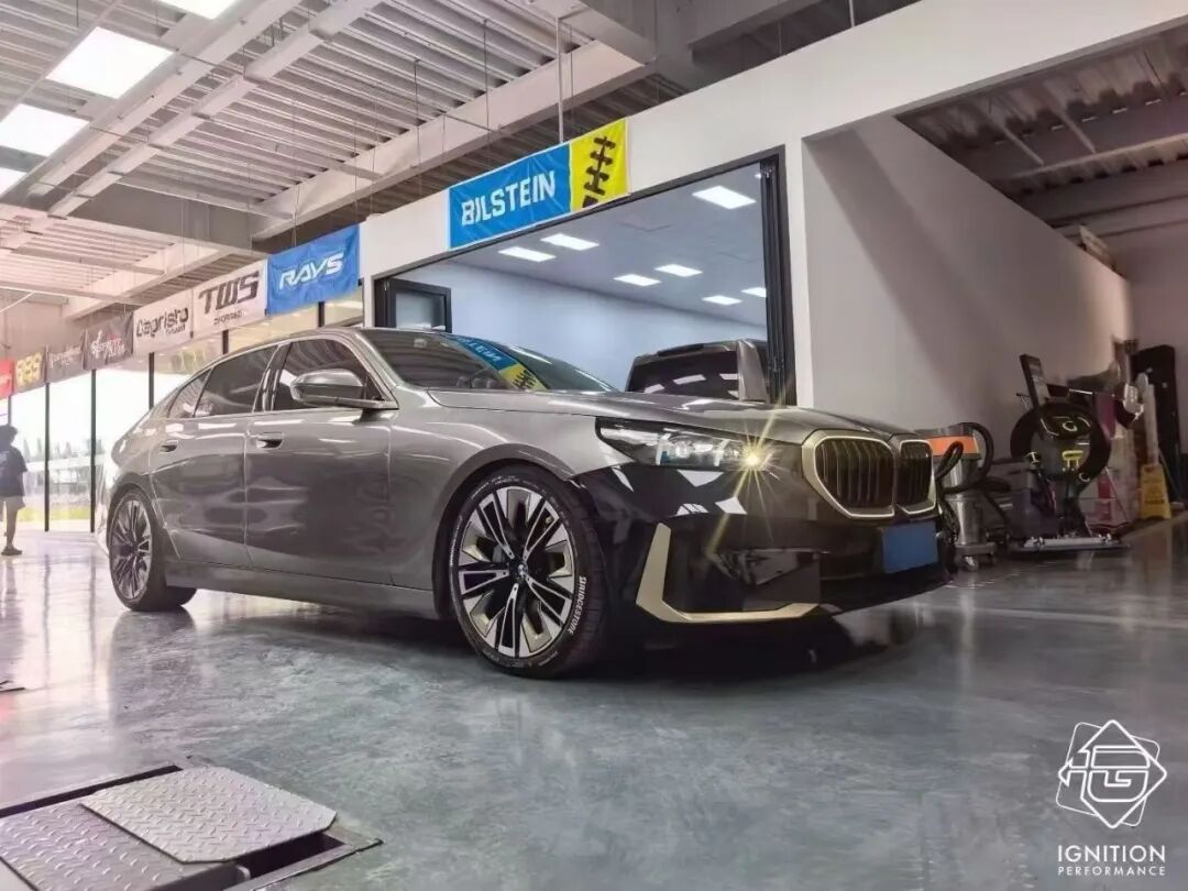 Modification Case | New BMW 5 Series Upgraded with RSS Coilover Suspension