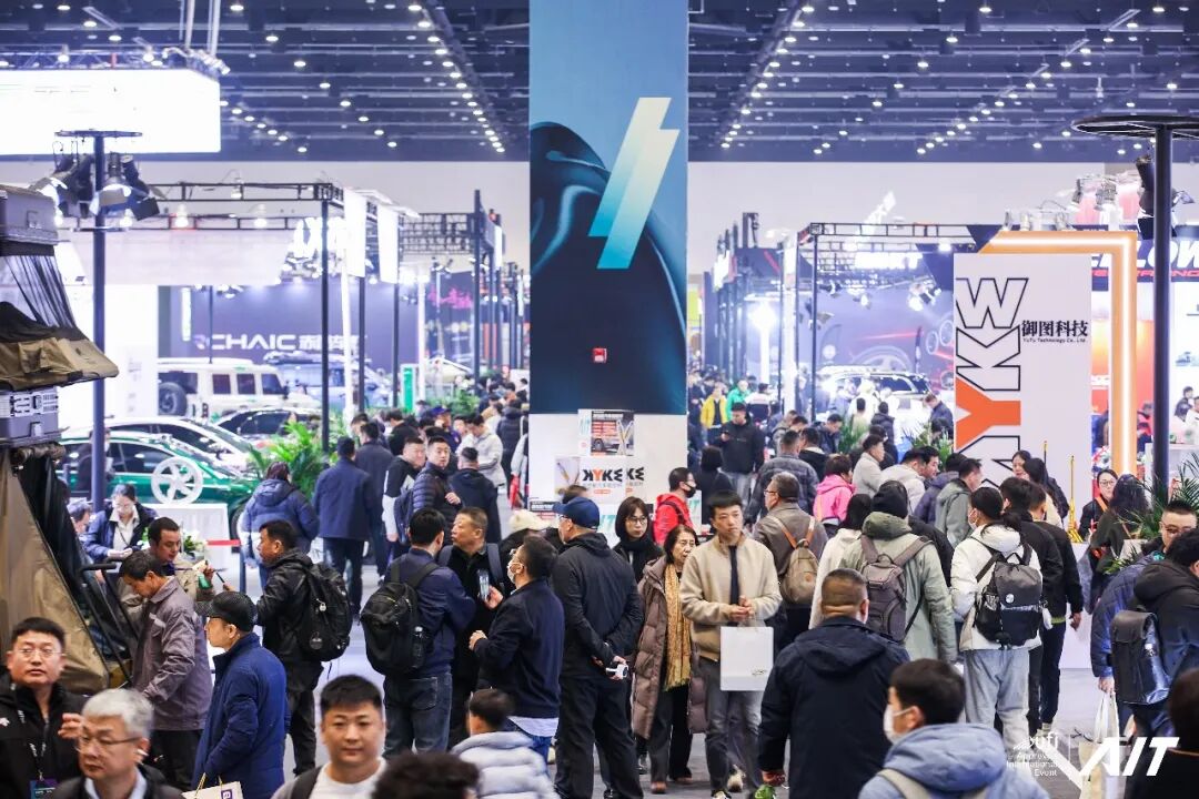 When “Taking Over an Entire Exhibition Hall” Becomes Standard Practice for Automakers