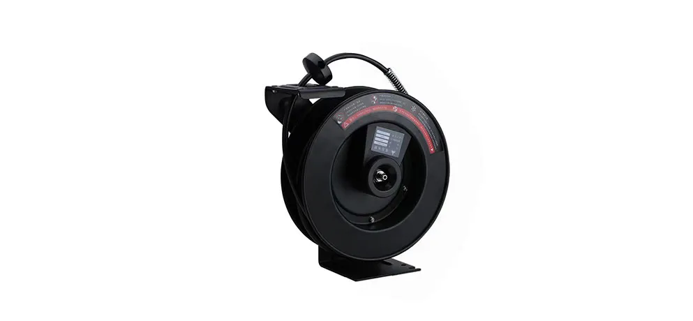 Built-in High-Pressure Hose Reel