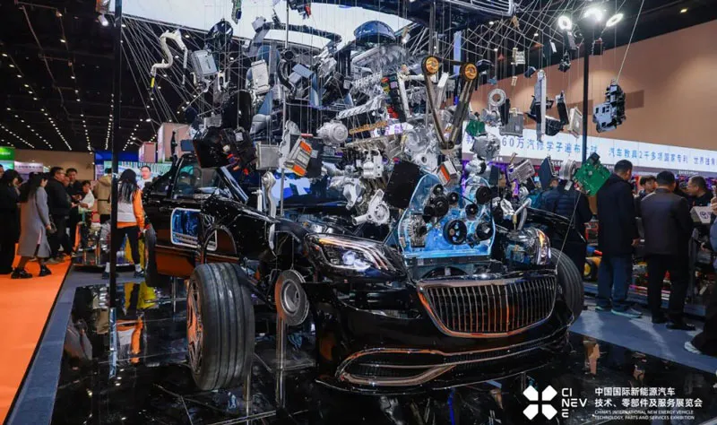 CINEVE |  New Energy Vehicle Repair Transformed: Auto Industry Moves Beyond Experience to a Precision Era