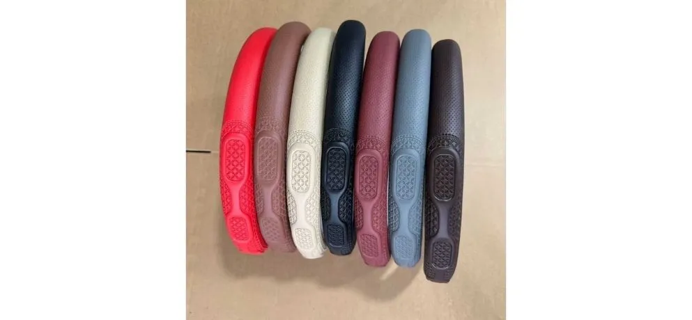HAOXU Black Breathable Perforated Car Steering Wheel Cover