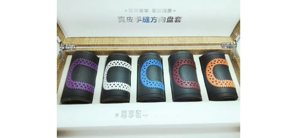 Shengshi Huangjia Hand-Stitched Steering Wheel Cover - Genuine Leather