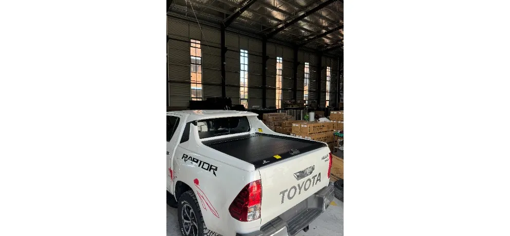 ZD Retractable Roller Cover with Sports Bar - Pickup Tonneau Cover