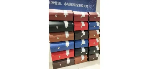YUTONG Striped Folding Trunk Organizer