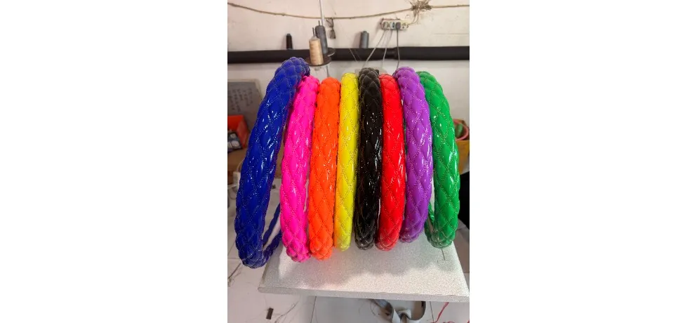 Colorful Quilted Glossy PU Steering Wheel Cover - Side View