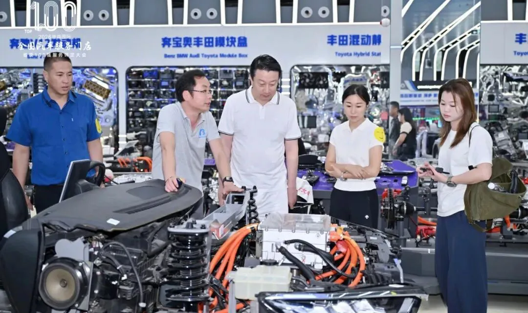 A Review of Essential New Energy Vehicle Repair Tools and Their Key Applications