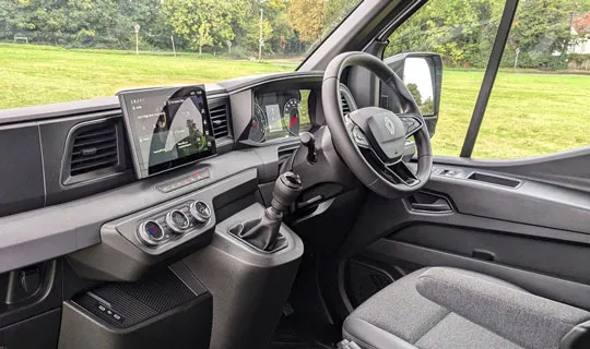Two Months After the ELV Regulation Took Effect, the First Case of End-of-Life Vehicle Plastics in a Mass-Produced Dashboard Has Been Completed