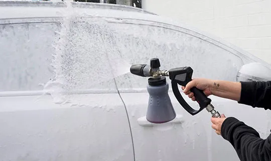 How to Choose a Pressure Washer for Car Detailing